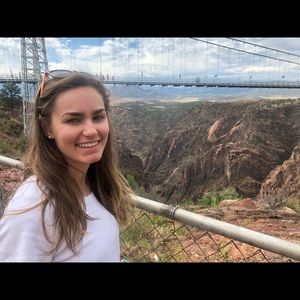 Meet your Posher, Madeleine